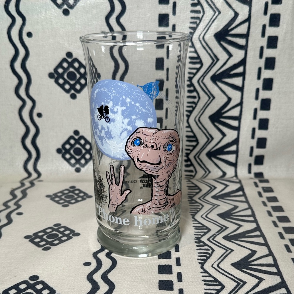 Vtg 1982 universal city studios‎ Inc X Pizza Hut - ET special edition glass cup